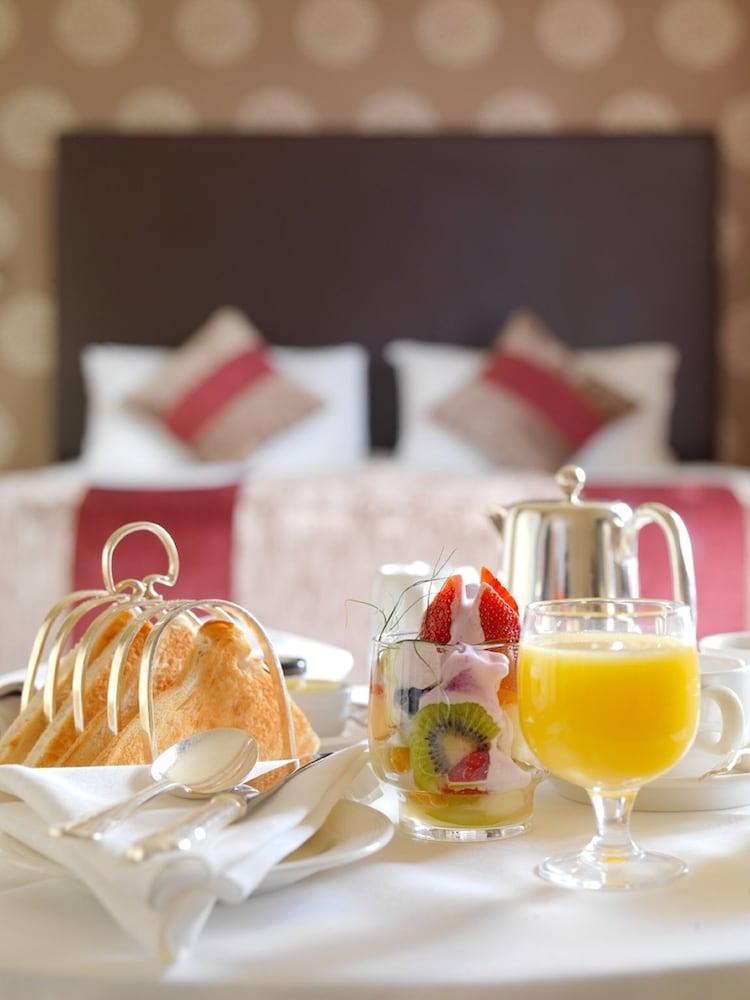 Killarney Royal Hotel Bagian luar foto