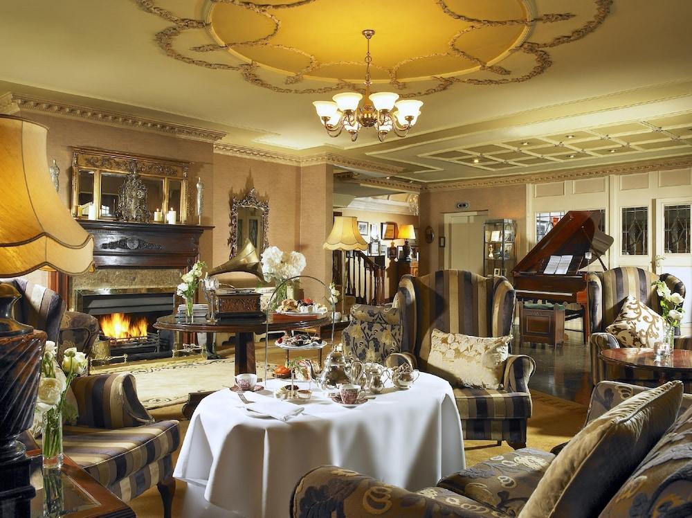 Killarney Royal Hotel Bagian luar foto